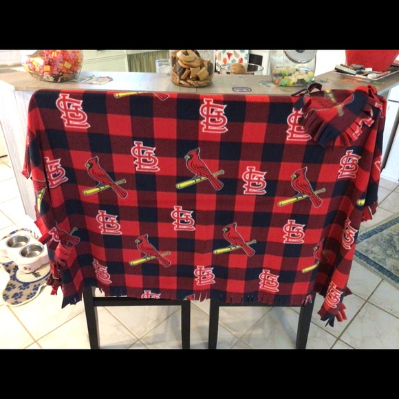 St Louis Cardinals throw - Picture 5 of 5